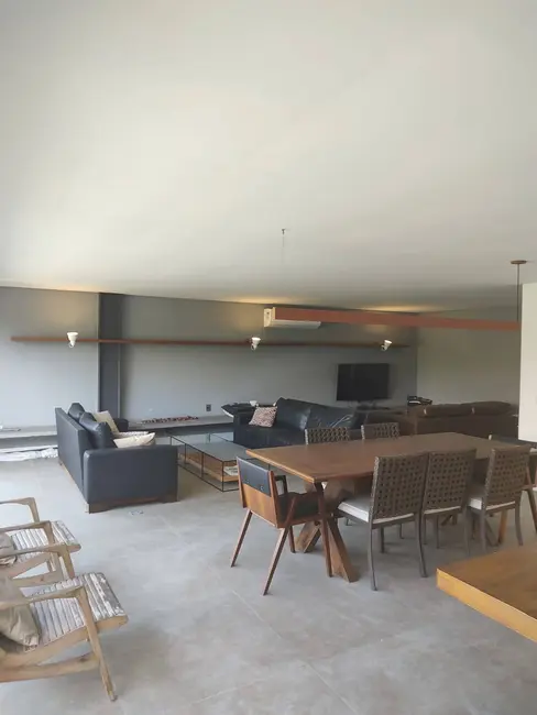 Foto 9 de Casa com 3 quartos para alugar, 236m2 em Tamboré, Santana De Parnaiba - SP