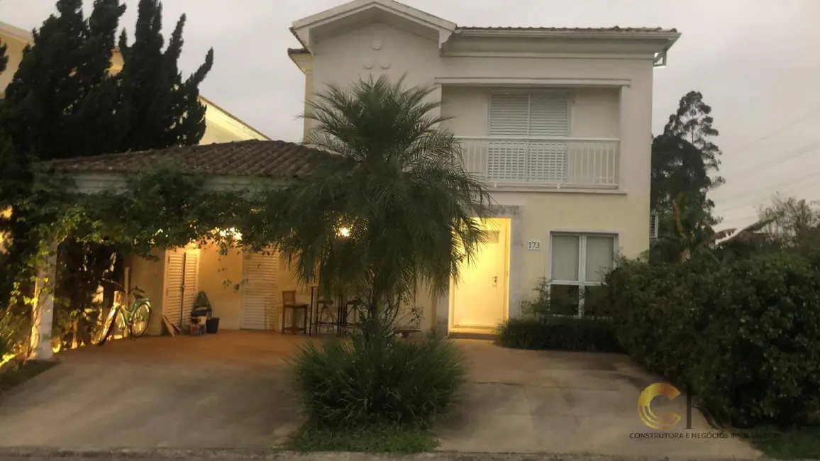 Foto 1 de Casa com 3 quartos para alugar, 236m2 em Tamboré, Santana De Parnaiba - SP