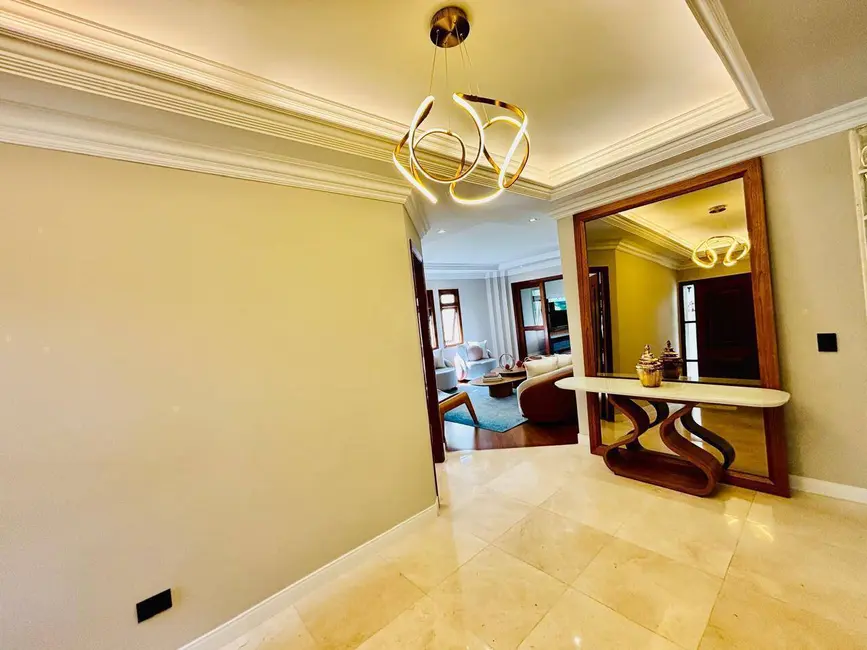 Casa com 4 quartos à venda e para alugar, 520m2 em Alphaville Residencial Um, Barueri - SP - imagem 5 Foto 5 de Casa com 4 quartos à venda e para alugar, 520m2 em Alphaville Residencial Um, Barueri - SP