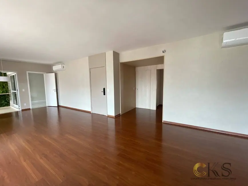 Apartamento com 3 quartos à venda, 243m2 em Barueri - SP - imagem 3 Foto 3 de Apartamento com 3 quartos à venda, 243m2 em Barueri - SP