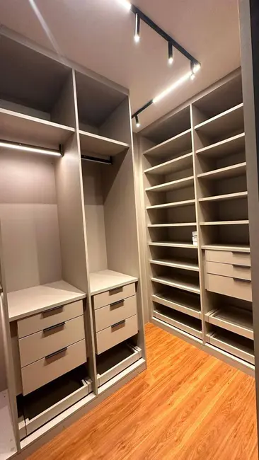 Foto 9 de Apartamento com 3 quartos à venda, 243m2 em Barueri - SP