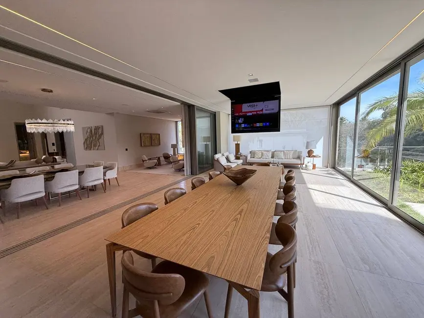 Casa com 6 quartos à venda, 1800m2 em Santana De Parnaiba - SP - imagem 3 Foto 3 de Casa com 6 quartos à venda, 1800m2 em Santana De Parnaiba - SP