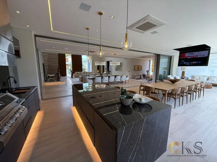 Foto 8 de Casa com 6 quartos à venda, 1800m2 em Santana De Parnaiba - SP