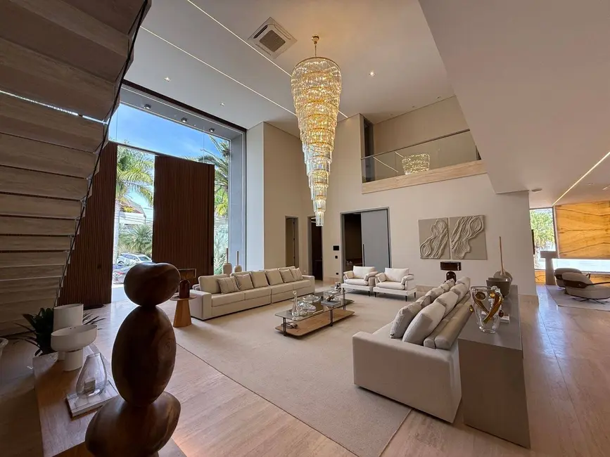 Casa com 6 quartos à venda, 1800m2 em Santana De Parnaiba - SP - imagem 6 Foto 6 de Casa com 6 quartos à venda, 1800m2 em Santana De Parnaiba - SP