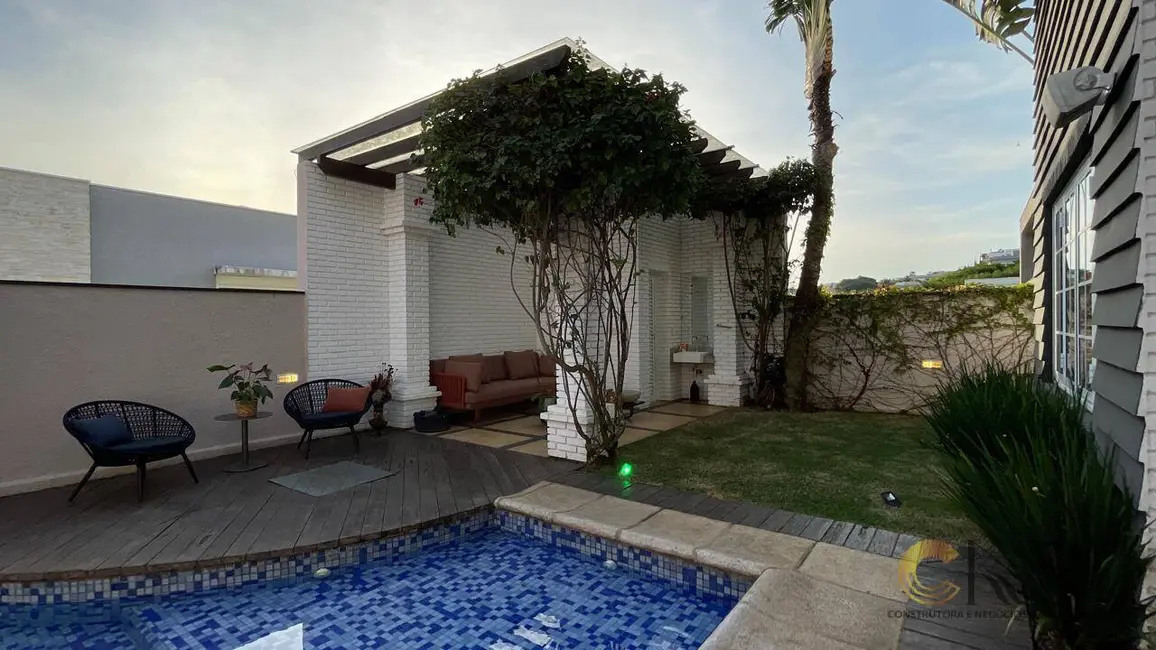 Foto 9 de Casa de Condomínio com 5 quartos à venda e para alugar, 480m2 em Santana De Parnaiba - SP