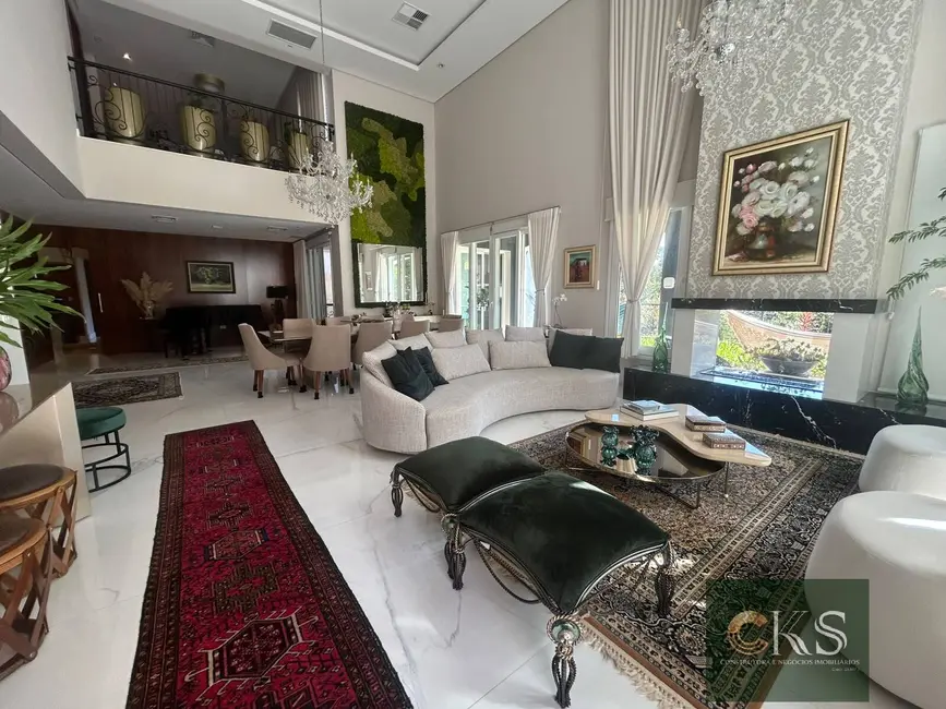 Casa com 5 quartos à venda, 540m2 em Barueri - SP - imagem 6 Foto 6 de Casa com 5 quartos à venda, 540m2 em Barueri - SP