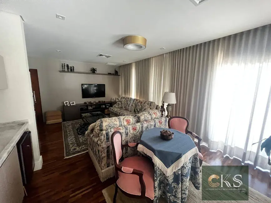 Casa com 5 quartos à venda, 540m2 em Tamboré, Barueri - SP - imagem 7 Foto 7 de Casa com 5 quartos à venda, 540m2 em Tamboré, Barueri - SP