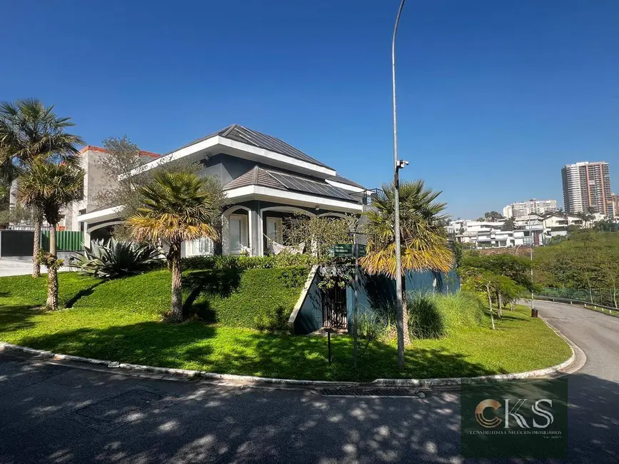 Casa com 5 quartos à venda, 540m2 em Tamboré, Barueri - SP - imagem 4 Foto 4 de Casa com 5 quartos à venda, 540m2 em Tamboré, Barueri - SP