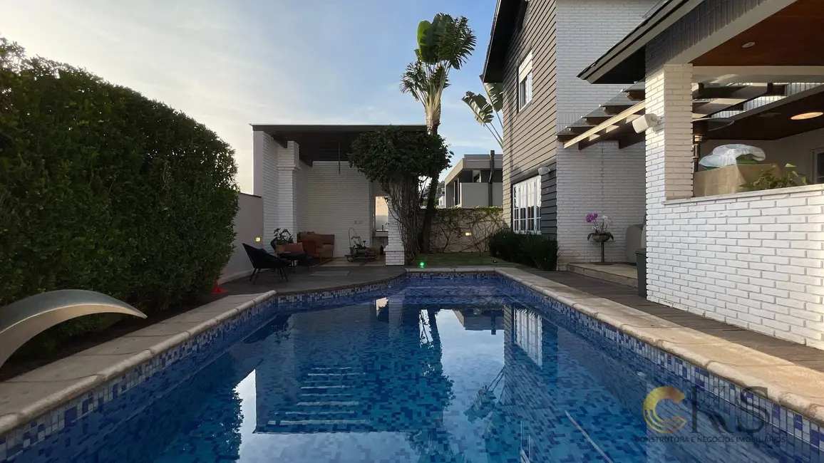 Casa com 5 quartos à venda e para alugar, 525m2 em Tamboré, Santana De Parnaiba - SP - imagem 8 Foto 8 de Casa com 5 quartos à venda e para alugar, 525m2 em Tamboré, Santana De Parnaiba - SP