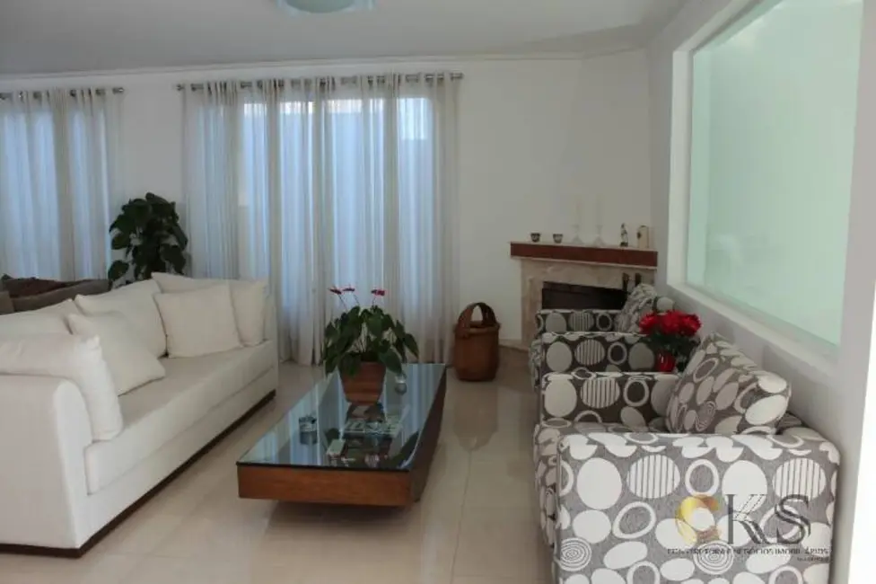 Foto 5 de Casa de Condomínio com 5 quartos para alugar, 440m2 em Santana De Parnaiba - SP