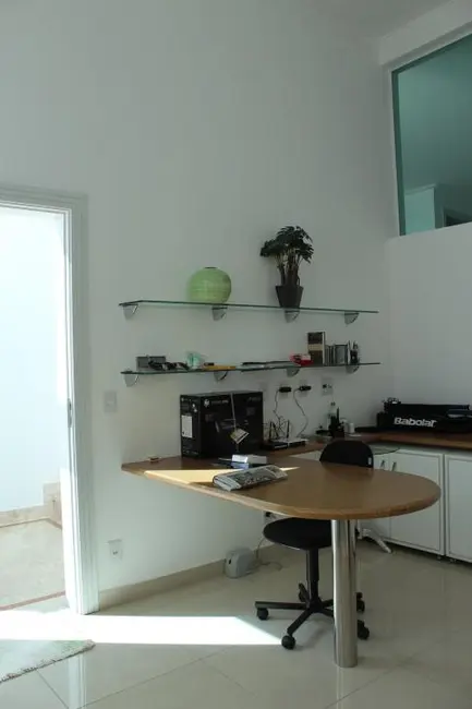 Foto 2 de Casa de Condomínio com 5 quartos para alugar, 440m2 em Santana De Parnaiba - SP