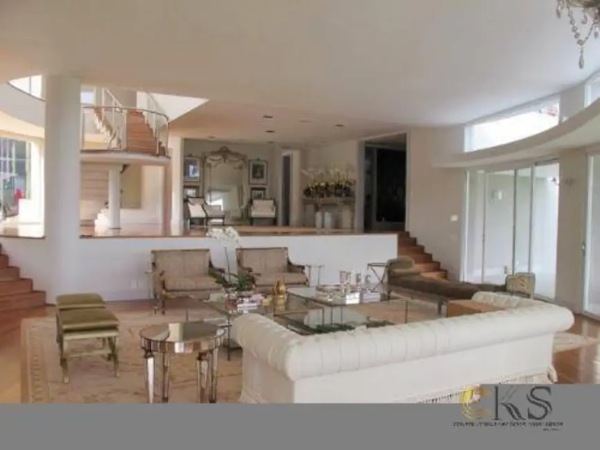 Foto 3 de Casa com 5 quartos à venda e para alugar, 1250m2 em Barueri - SP