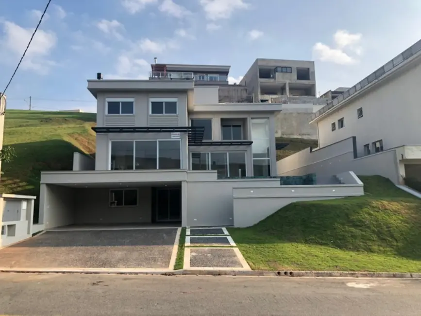 Foto 1 de Casa com 4 quartos à venda e para alugar, 470m2 em Santana De Parnaiba - SP