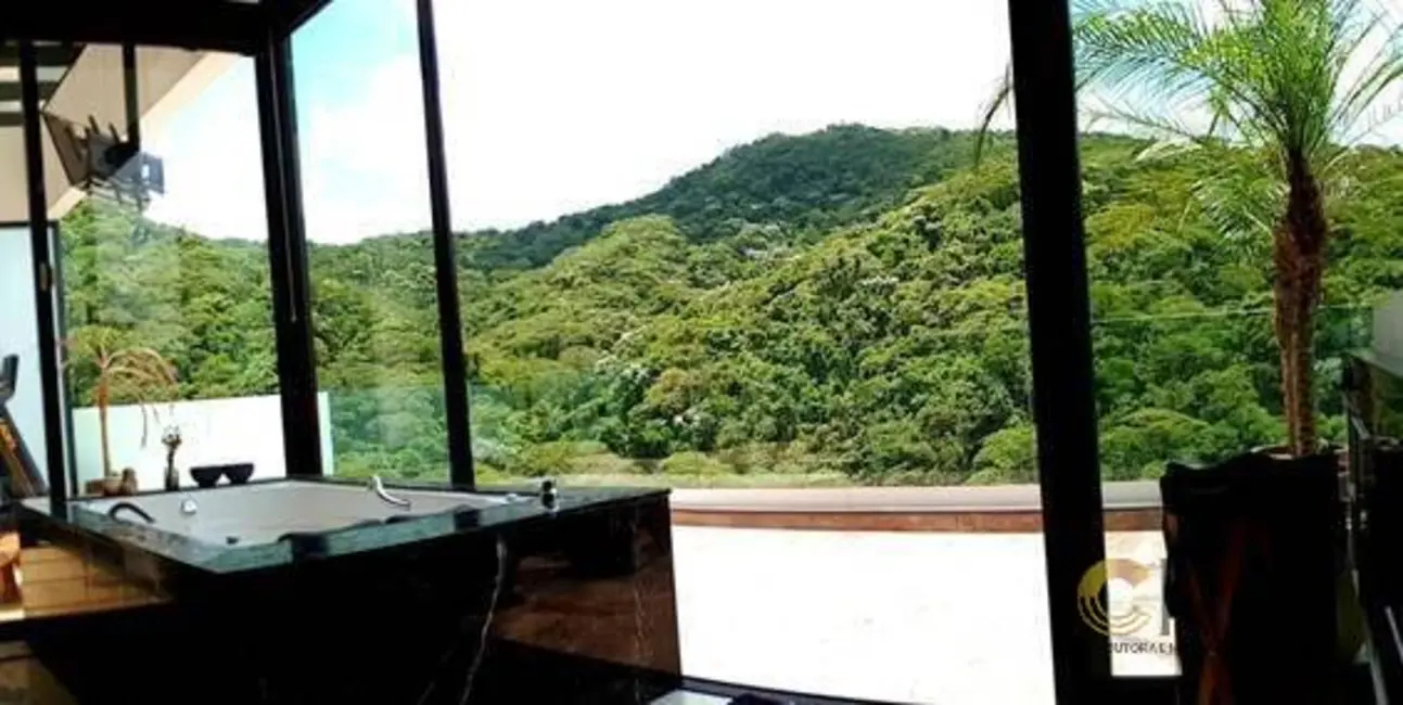 Foto 2 de Casa com 4 quartos à venda, 470m2 em Santana De Parnaiba - SP