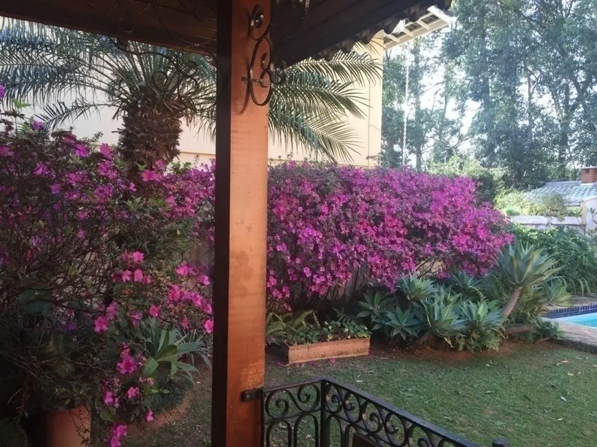 Casa com 4 quartos à venda, 381m2 em Alphaville, Santana De Parnaiba - SP - imagem 3 Foto 3 de Casa com 4 quartos à venda, 381m2 em Alphaville, Santana De Parnaiba - SP