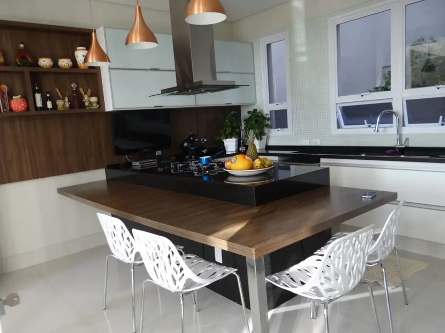 Foto 9 de Casa com 4 quartos à venda, 680m2 em Santana De Parnaiba - SP