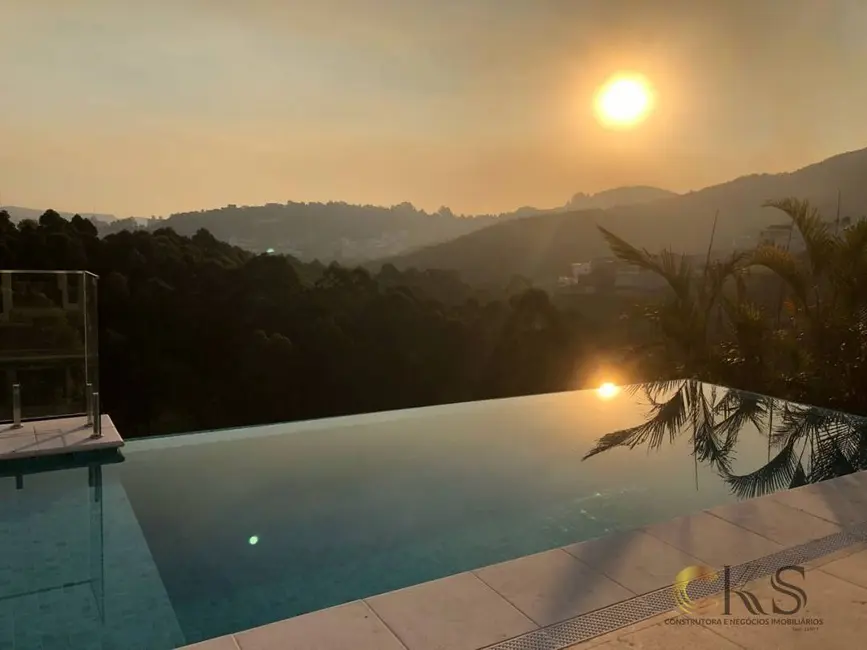 Foto 3 de Casa com 4 quartos à venda, 520m2 em Santana De Parnaiba - SP