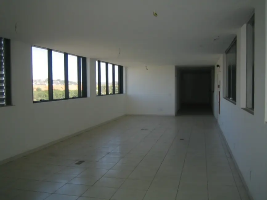 Foto 9 de Armazém / Galpão à venda e para alugar, 1100m2 em Barueri - SP