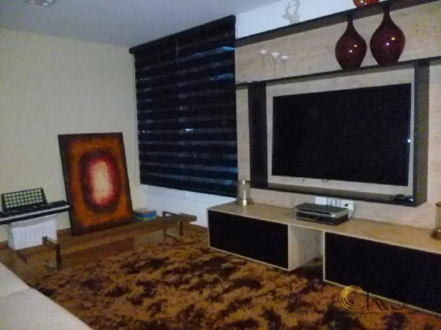 Foto 2 de Casa de Condomínio com 4 quartos para alugar, 340m2 em Santana De Parnaiba - SP