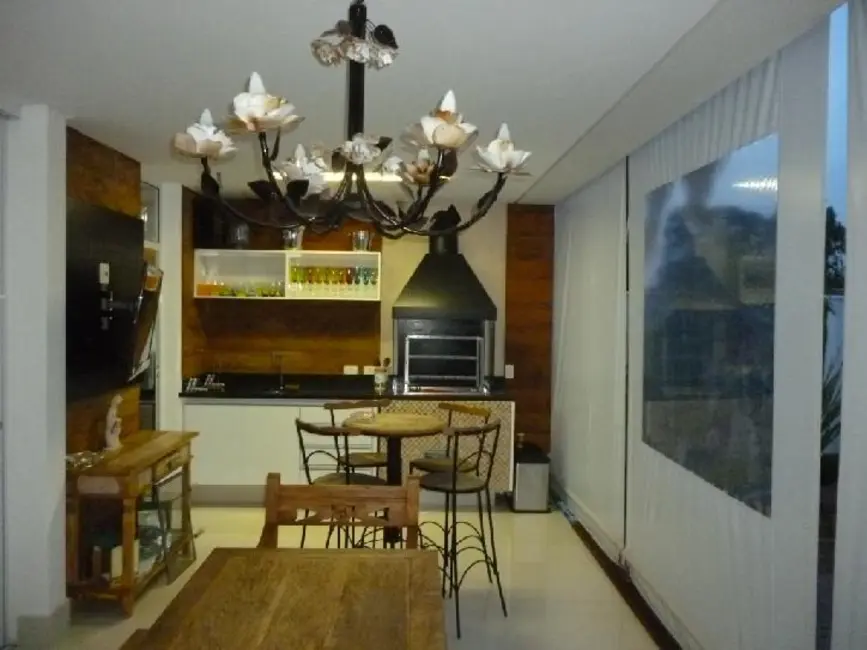 Foto 5 de Casa de Condomínio com 4 quartos para alugar, 340m2 em Santana De Parnaiba - SP