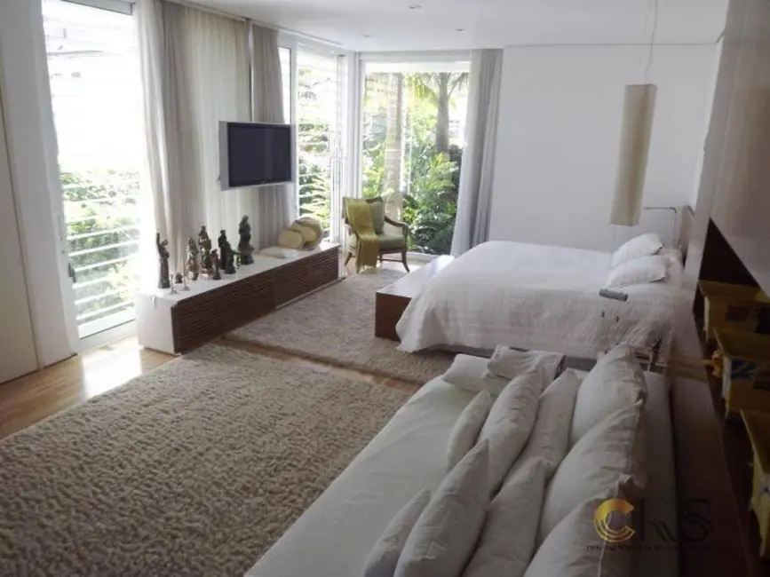 Foto 5 de Casa de Condomínio com 3 quartos à venda, 630m2 em Santana De Parnaiba - SP