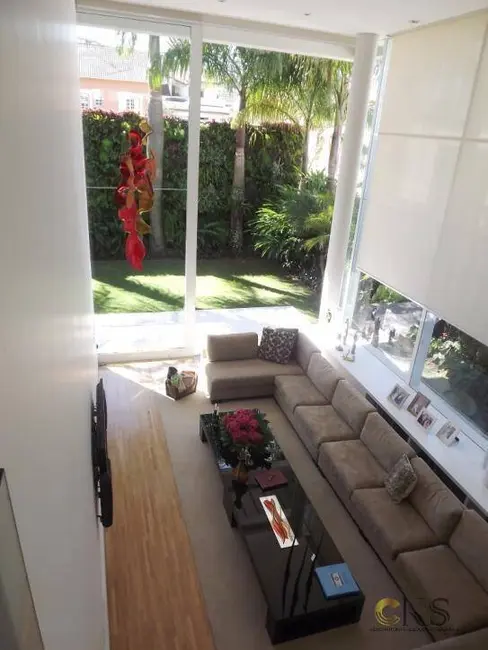 Foto 1 de Casa de Condomínio com 3 quartos à venda, 630m2 em Santana De Parnaiba - SP