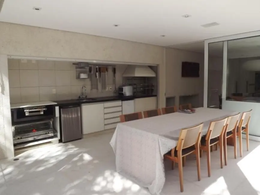Foto 2 de Casa de Condomínio com 3 quartos à venda, 630m2 em Santana De Parnaiba - SP