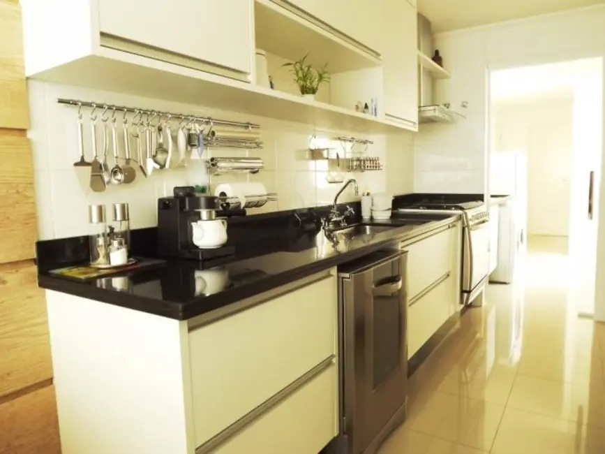 Apartamento com 3 quartos à venda, 200m2 em Barueri - SP - imagem 3 Foto 3 de Apartamento com 3 quartos à venda, 200m2 em Barueri - SP