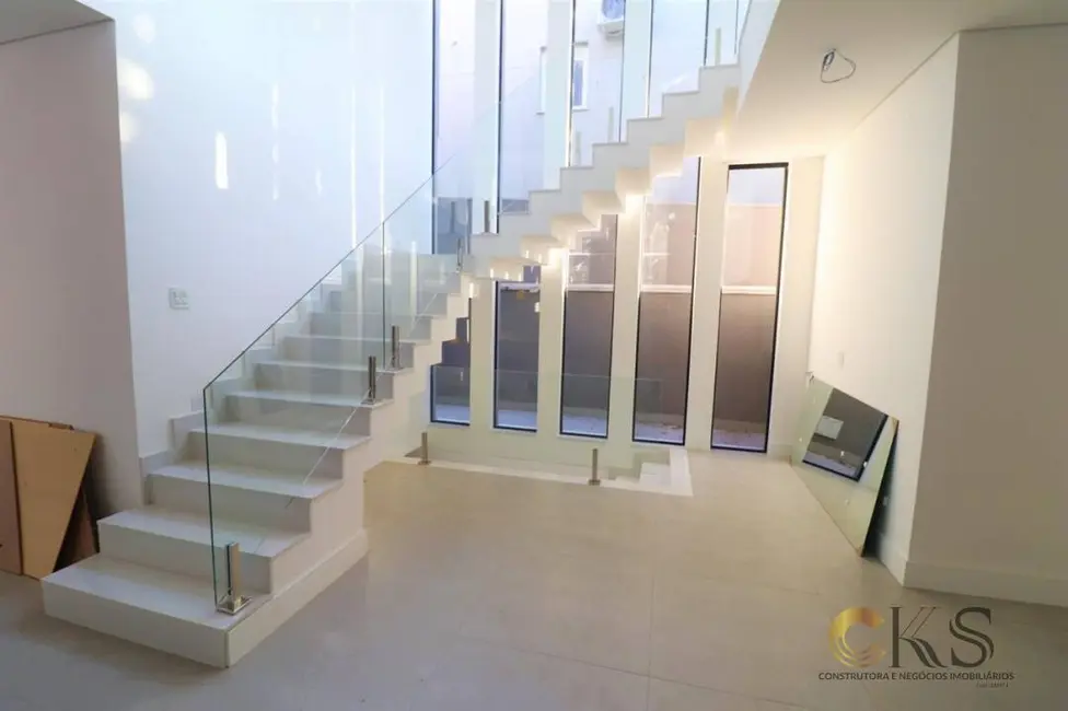 Casa com 4 quartos à venda, 500m2 em Santana De Parnaiba - SP - imagem 4 Foto 4 de Casa com 4 quartos à venda, 500m2 em Santana De Parnaiba - SP