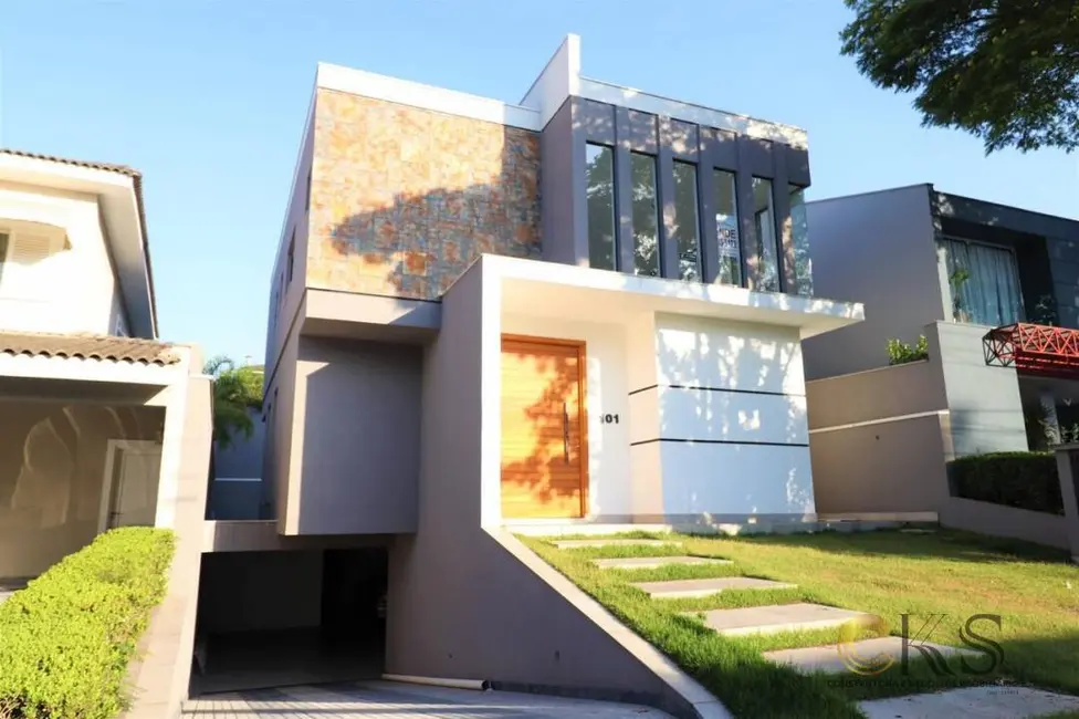 Casa com 4 quartos à venda, 500m2 em Santana De Parnaiba - SP - imagem 1 Foto 1 de Casa com 4 quartos à venda, 500m2 em Santana De Parnaiba - SP