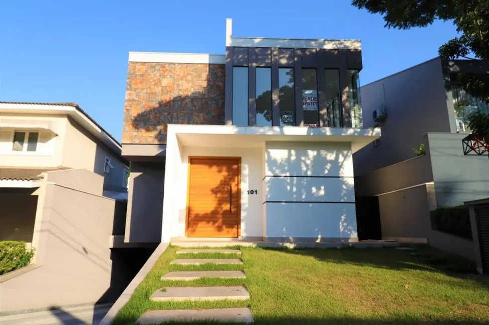 Casa com 4 quartos à venda, 500m2 em Santana De Parnaiba - SP - imagem 3 Foto 3 de Casa com 4 quartos à venda, 500m2 em Santana De Parnaiba - SP