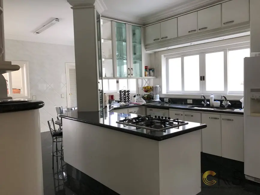 Foto 5 de Casa com 5 quartos à venda e para alugar, 570m2 em Barueri - SP