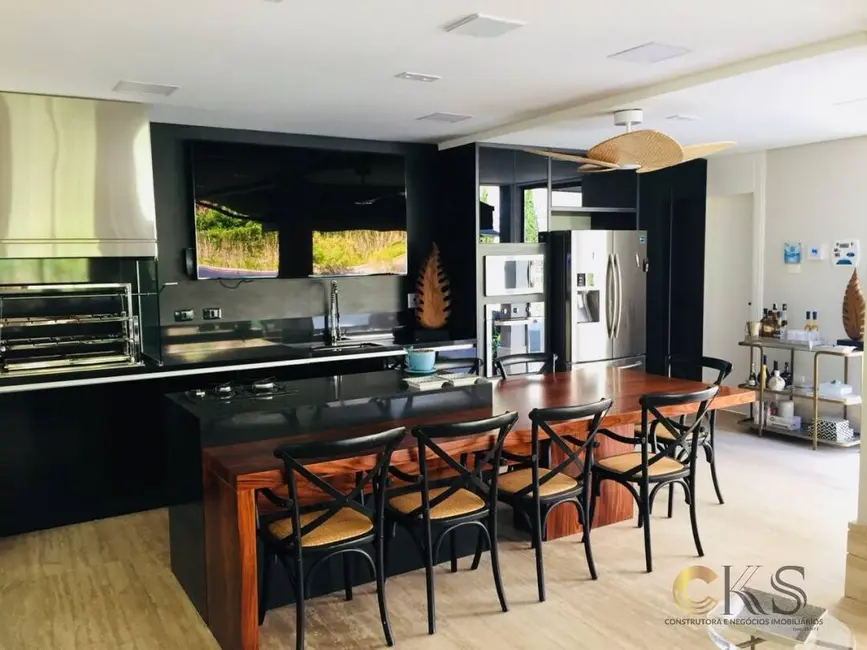 Foto 6 de Casa com 4 quartos à venda, 580m2 em Barueri - SP