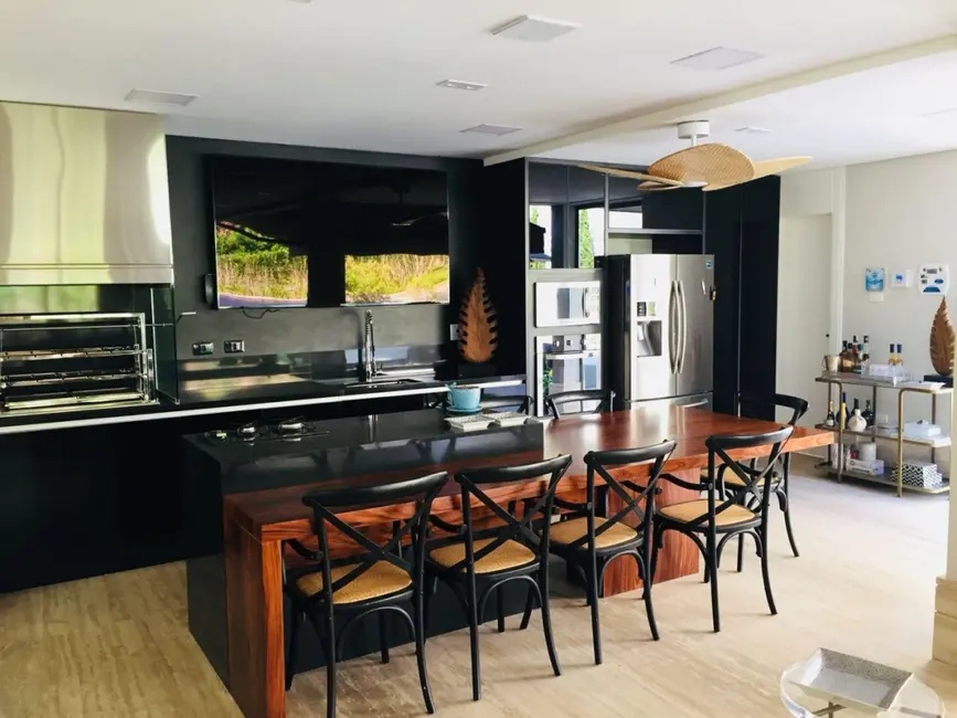 Casa com 4 quartos à venda, 580m2 em Barueri - SP - imagem 6 Foto 6 de Casa com 4 quartos à venda, 580m2 em Barueri - SP