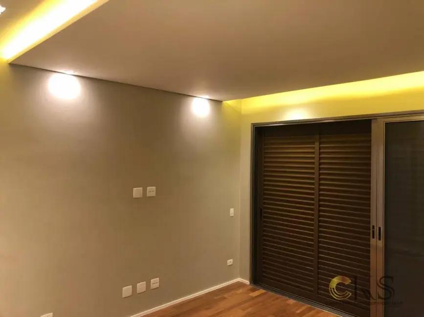 Foto 3 de Casa com 4 quartos à venda, 575m2 em Barueri - SP