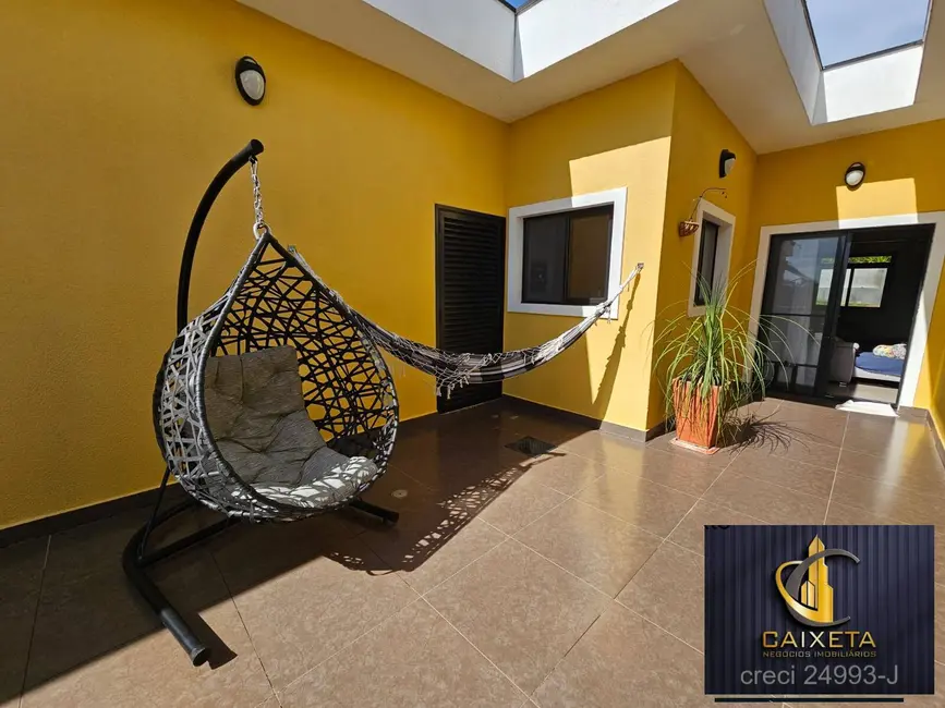 Casa de Condomínio com 6 quartos à venda, 1057m2 em Chácaras Alpina, Valinhos - SP - imagem 9 Foto 9 de Casa de Condomínio com 6 quartos à venda, 1057m2 em Chácaras Alpina, Valinhos - SP