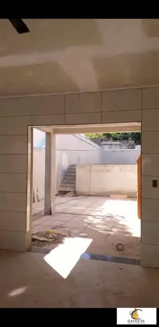 Casa de Condomínio com 3 quartos à venda, 250m2 em Chácara Canta Galo, Cotia - SP - imagem 9 Foto 9 de Casa de Condomínio com 3 quartos à venda, 250m2 em Chácara Canta Galo, Cotia - SP