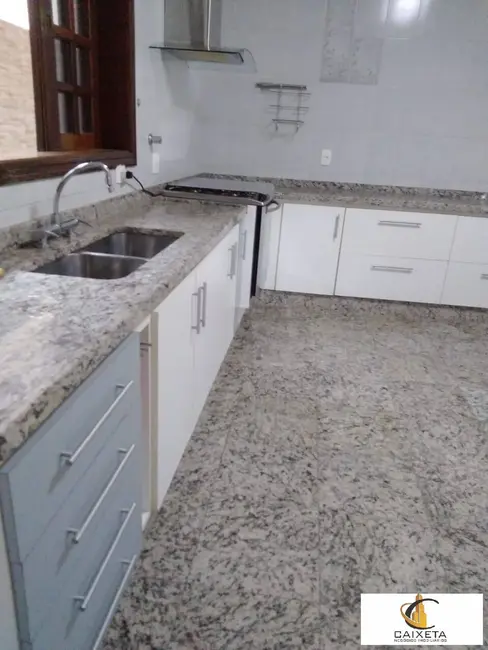 Foto 9 de Casa de Condomínio com 6 quartos à venda e para alugar, 800m2 em Altos de São Fernando, Jandira - SP