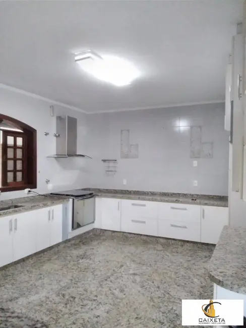 Foto 8 de Casa de Condomínio com 6 quartos à venda e para alugar, 800m2 em Altos de São Fernando, Jandira - SP