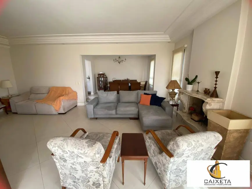 Foto 7 de Apartamento com 4 quartos à venda, 183m2 em Moema, São Paulo - SP