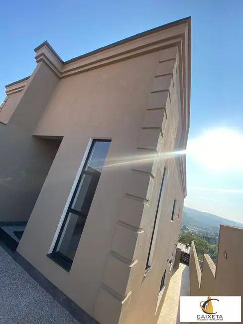 Foto 3 de Casa com 3 quartos à venda, 114m2 em Vila Santa Rosália, Sao Roque - SP