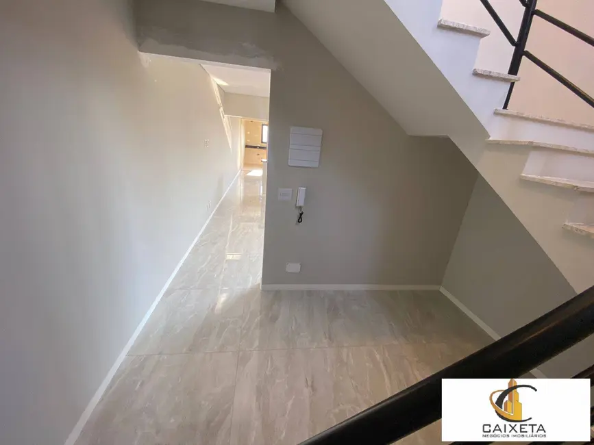 Foto 4 de Casa com 3 quartos à venda, 114m2 em Vila Santa Rosália, Sao Roque - SP