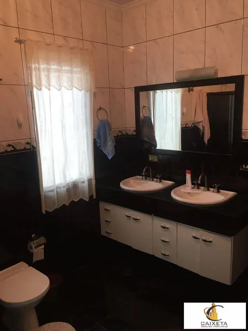 Casa de Condomínio com 5 quartos à venda e para alugar, 370m2 em Alphaville, Santana De Parnaiba - SP - imagem 8 Foto 8 de Casa de Condomínio com 5 quartos à venda e para alugar, 370m2 em Alphaville, Santana De Parnaiba - SP