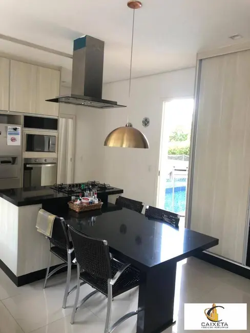 Foto 5 de Casa de Condomínio com 6 quartos para alugar, 548m2 em Alphaville, Santana De Parnaiba - SP