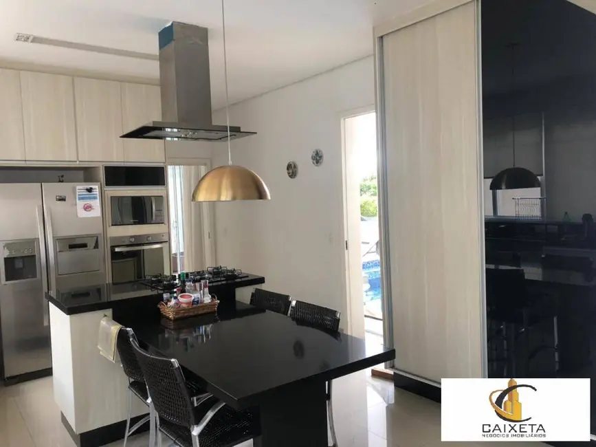 Foto 4 de Casa de Condomínio com 6 quartos para alugar, 548m2 em Alphaville, Santana De Parnaiba - SP