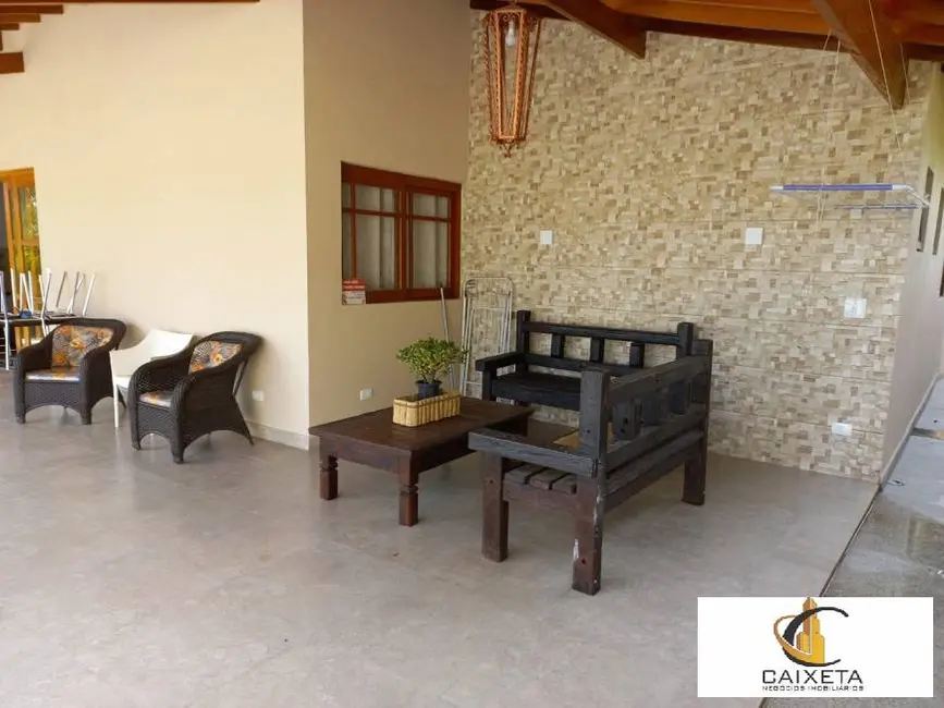 Chácara com 5 quartos à venda, 3000m2 em Mairinque - SP - imagem 8 Foto 8 de Chácara com 5 quartos à venda, 3000m2 em Mairinque - SP