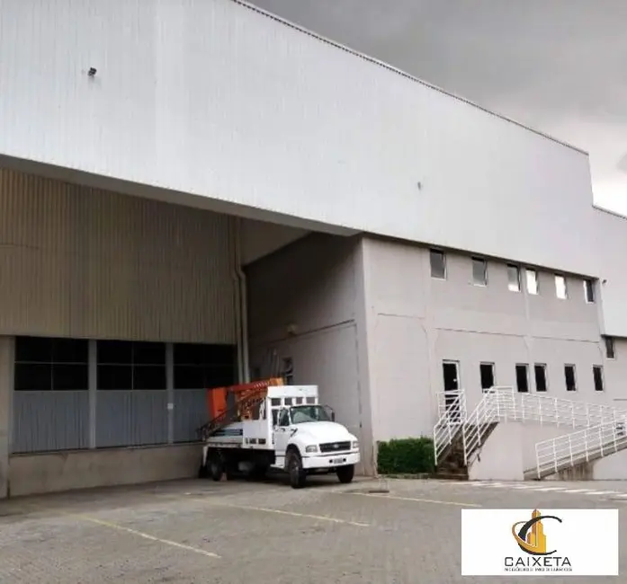 Armazém / Galpão para alugar, 4873m2 em Tamboré, Barueri - SP - imagem 5 Foto 5 de Armazém / Galpão para alugar, 4873m2 em Tamboré, Barueri - SP