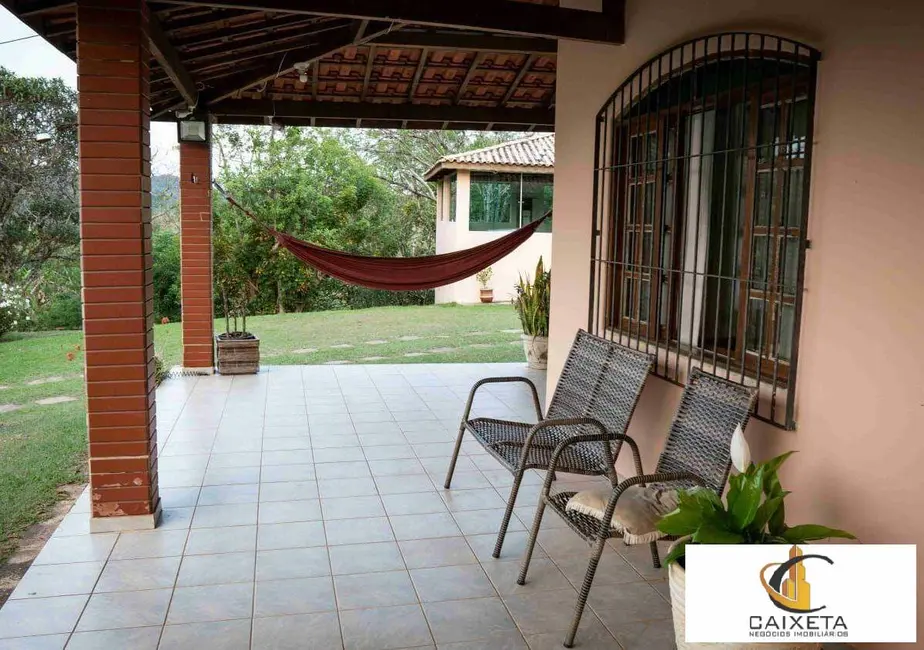 Chácara com 9 quartos à venda, 20000m2 em Saboó, Sao Roque - SP - imagem 7 Foto 7 de Chácara com 9 quartos à venda, 20000m2 em Saboó, Sao Roque - SP