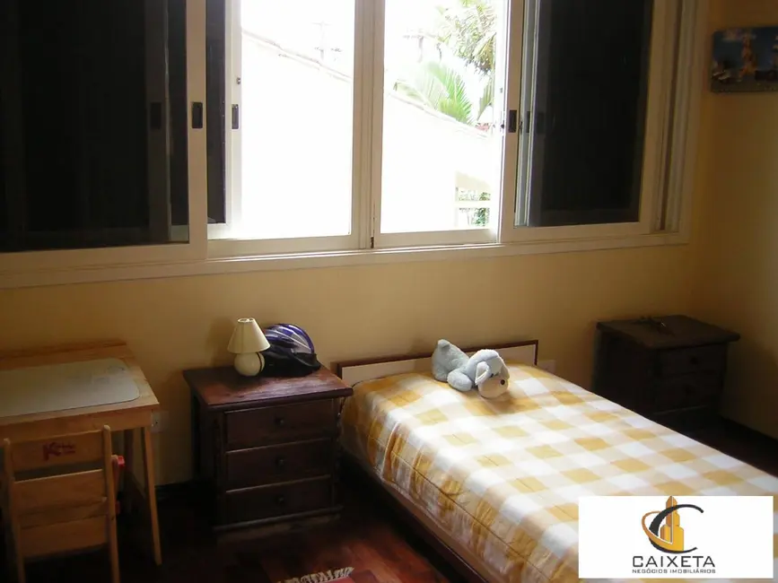 Casa de Condomínio com 5 quartos para alugar, 580m2 em Alphaville Residencial Um, Barueri - SP - imagem 4 Foto 4 de Casa de Condomínio com 5 quartos para alugar, 580m2 em Alphaville Residencial Um, Barueri - SP