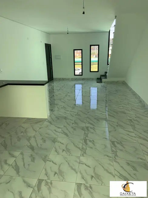 Foto 7 de Sobrado com 3 quartos à venda, 104m2 em Chácara Jaguari (Fazendinha), Santana De Parnaiba - SP